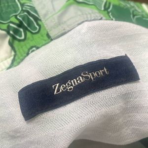 ZEGNAsport men’s swim short in green/ white colors. Size XXL.